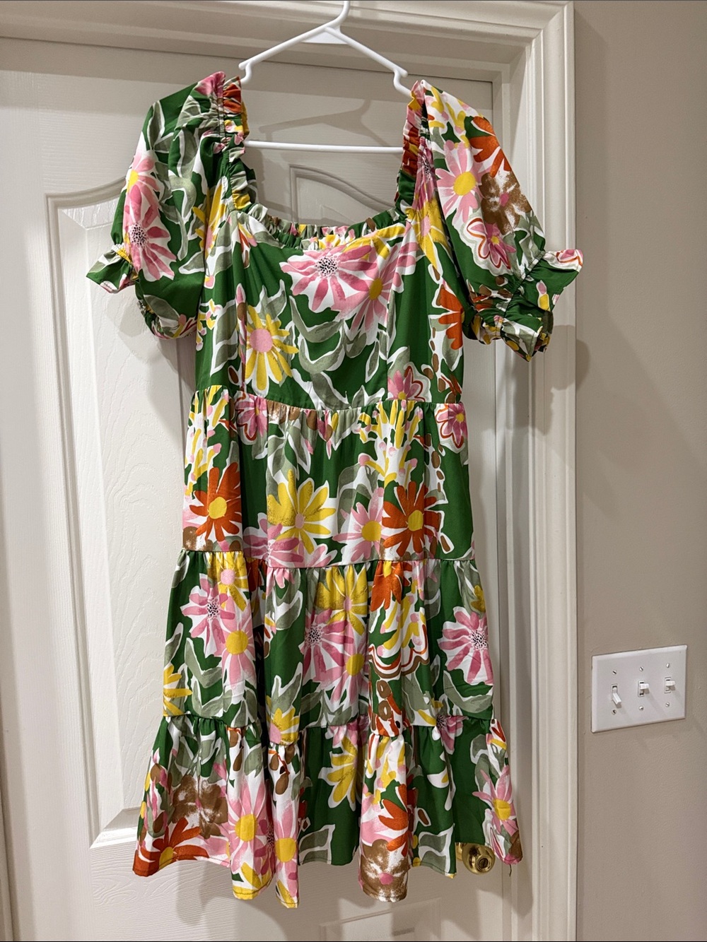 JODIFL Green Floral Puff-Sleeve Tiered Mini Dress with Pink Yellow Orange Blooms